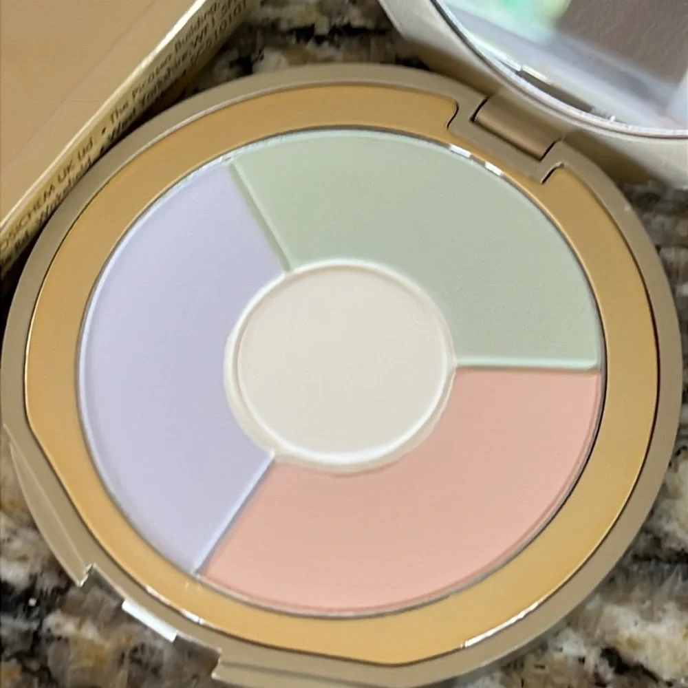 ⚡️💕Stila Light One Step Correct Brightening Finishing Powder